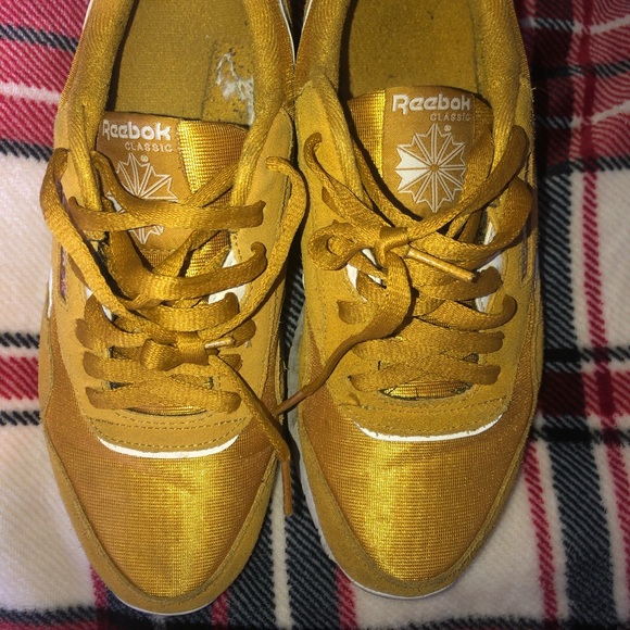 reebok classic nylon gold